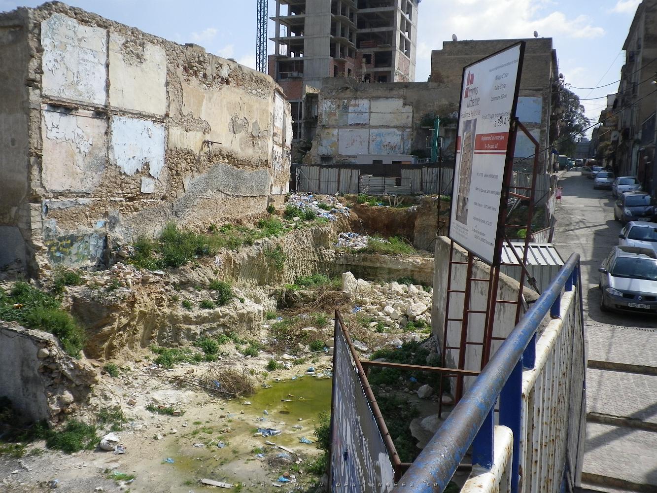 1060 les ruines du quartier de bel-air (rue safrane).JPG